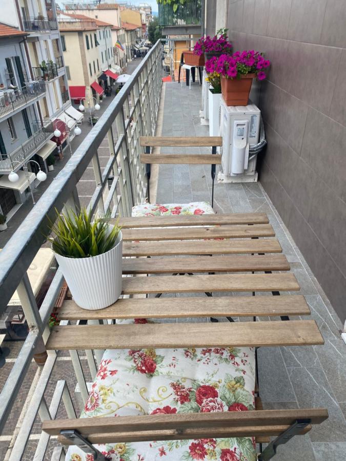 Affittacamere Via Roma 12 Follonica Exterior photo